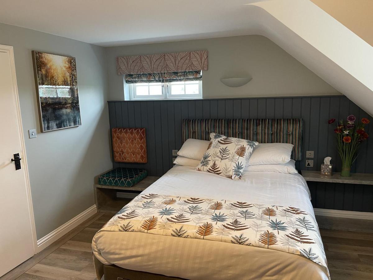 The White Horse Inn Eye  Екстериор снимка